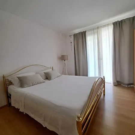 Marija * Baška Voda
